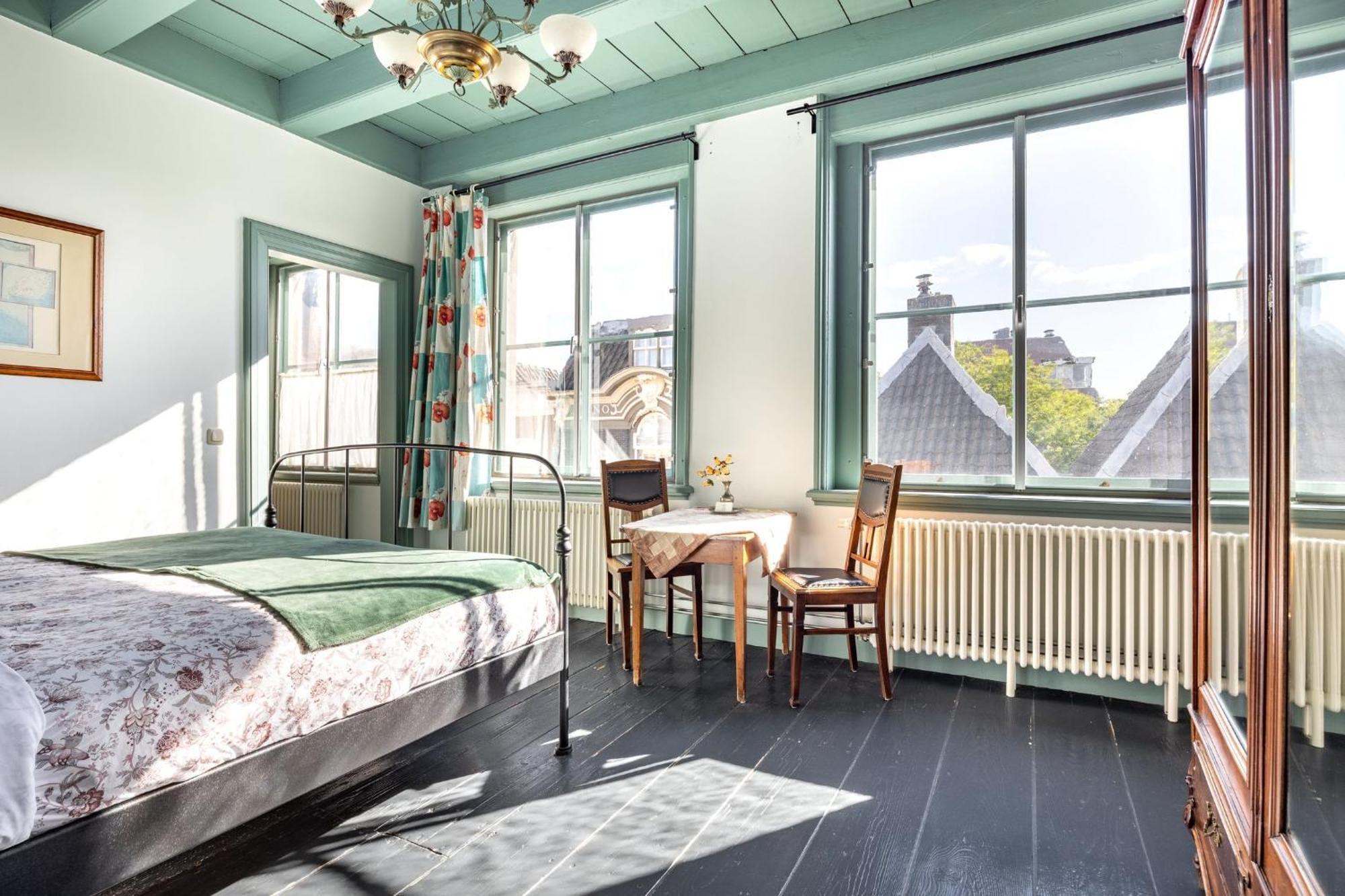 B&B In De Prinsenstraat Dordrecht Esterno foto